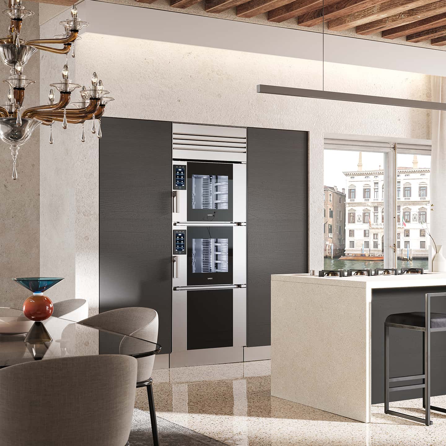 Venedik'teki lüks dairede Unox Casa Model 1 buharlı fırın.
